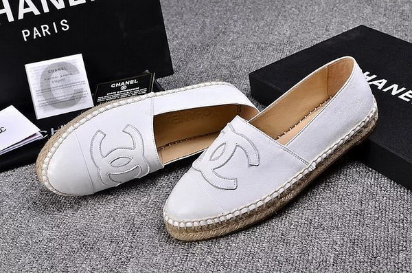 CHANEL Loafers Women--090